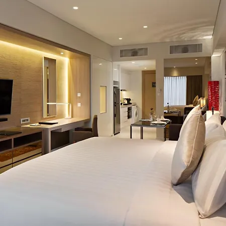 Oakwood Hotel & Residence Surabaya-2